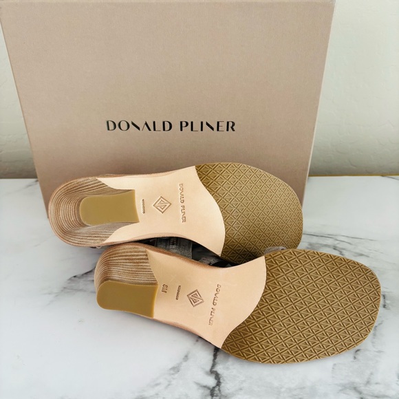 Donald Pliner Women's Janessa Strappy Sandals - Taupe - Picture 6 of 11